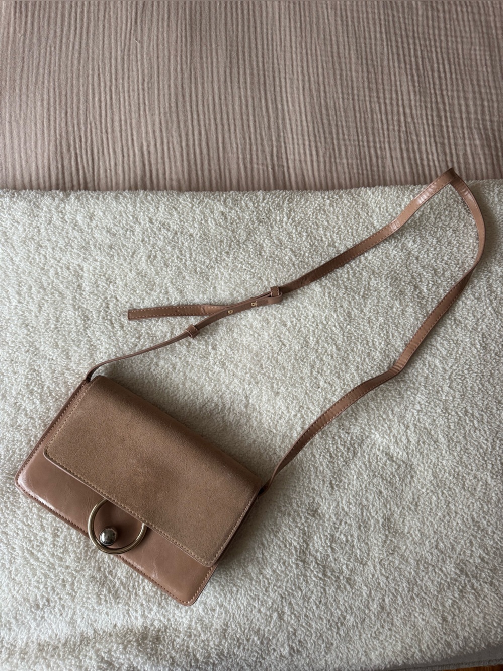 Mango Blush Crossbody Bag with Ring Accent